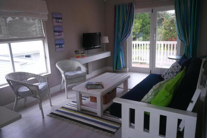 Island Nest photo 4