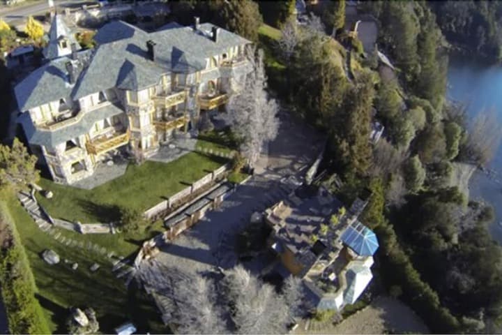 Lirolay Suites photo 3