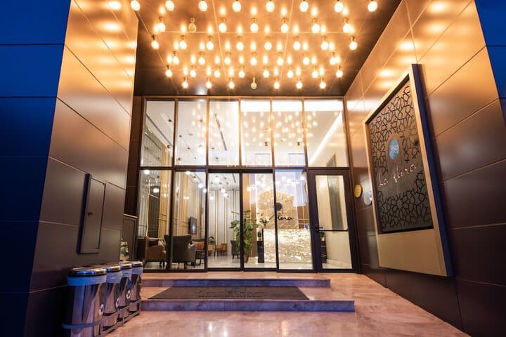 La Flora House Otel photo 3