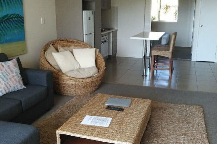 Airlie Central Apartments photo 2