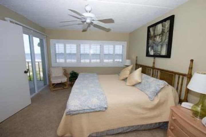 Amelia South Condos photo 4