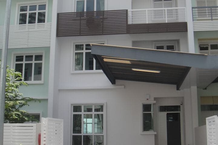 Shamrock Beach Villas Penang Seaview photo 2