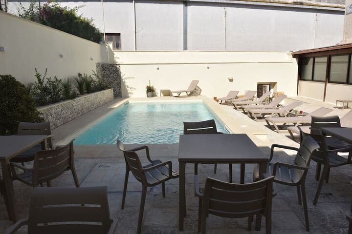 Tobacco Suite photo 5