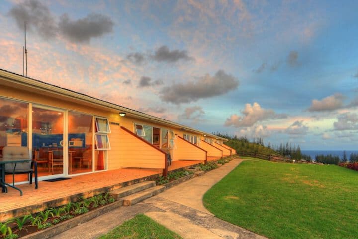 Islander Lodge Apartments photo 2