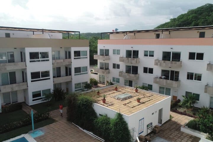 9 Bahias Condos photo 3