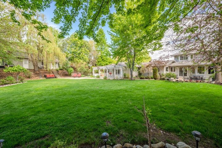 Munson Mountain Estates photo 4