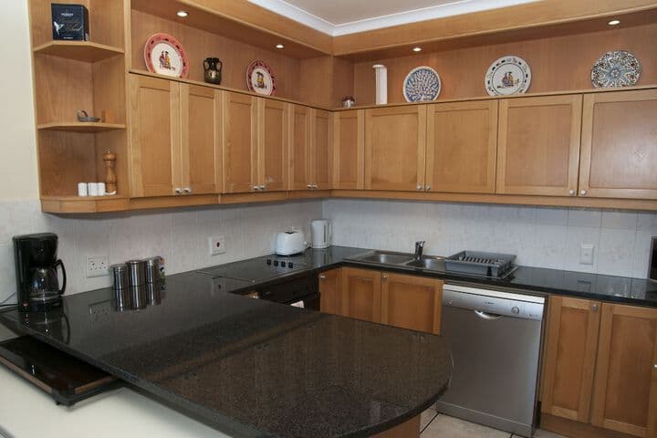 Villa 3 photo 2