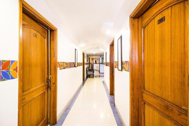 FabHotel Aaykay Model Town photo 3