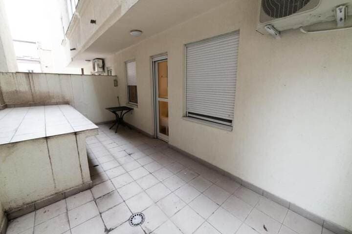 Royal City Apartments photo 2