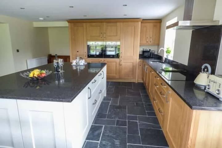 Chapel House photo 3