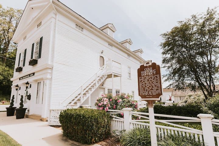 The Rochester Inn a Historic Hotel photo 3