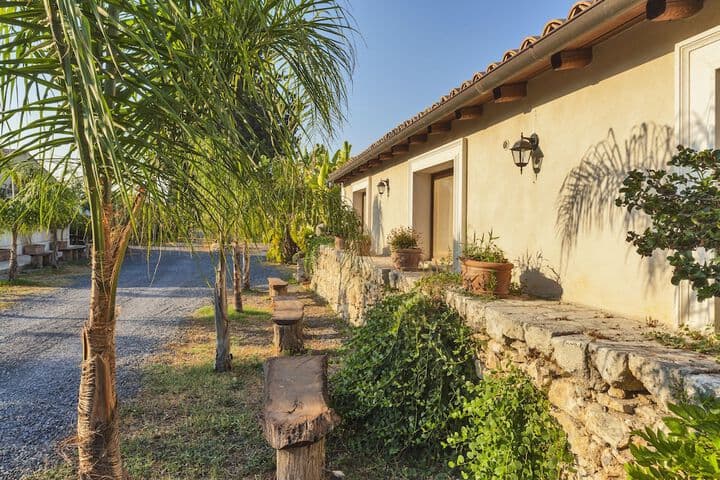 Villa Dei Papiri photo 3