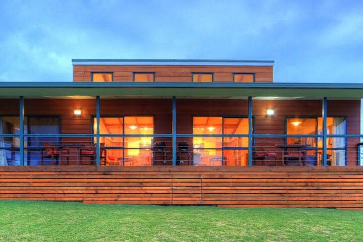 Endeavour Lodge photo 3