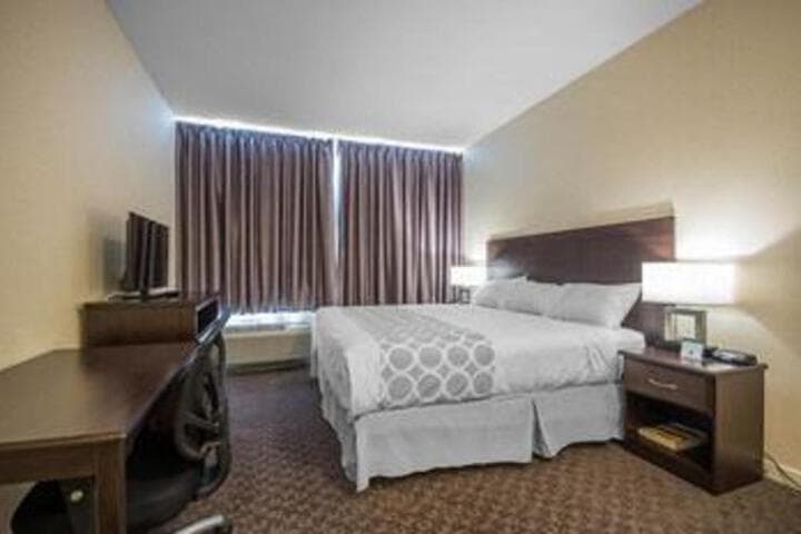 Econo Lodge photo 1