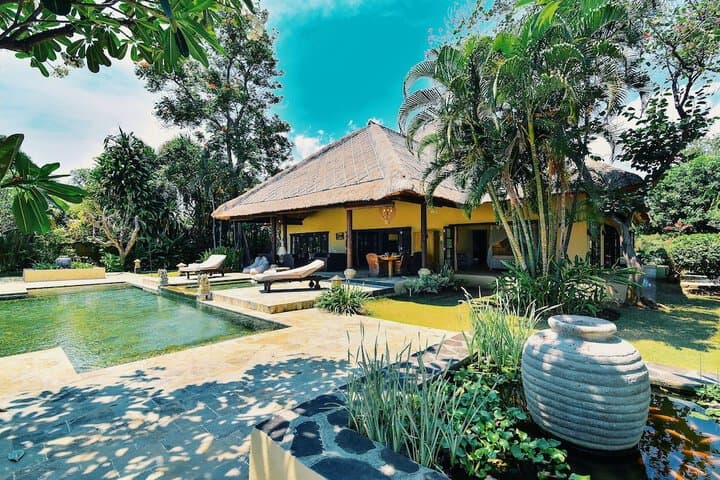 Villa Lotus photo 1