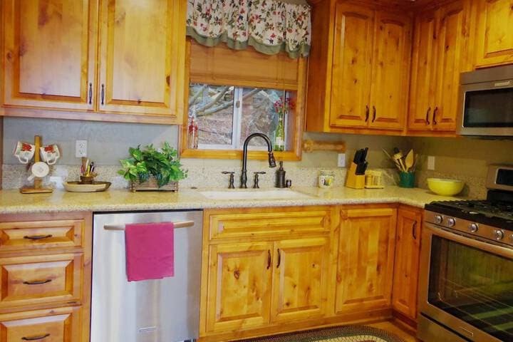 Lakeview House at Lake Arrowhead photo 3