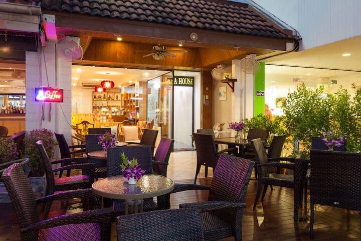 Karon Sunshine Guesthouse & Bar photo 2