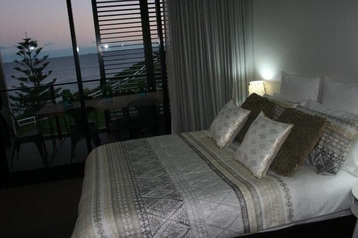 Apartment on King Street photo 4