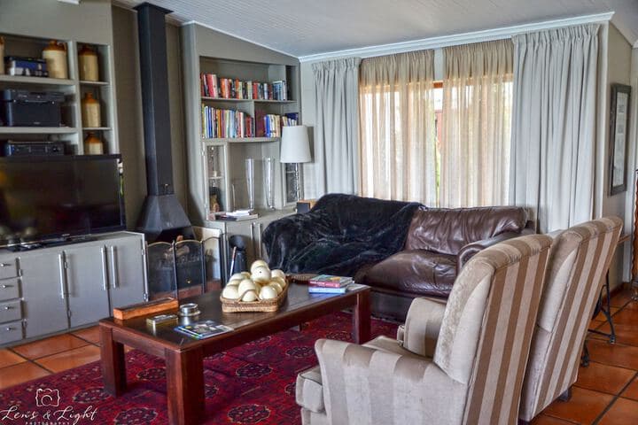 River Place Manor photo 4