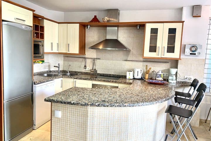 Skol Apartments Marbella photo 4