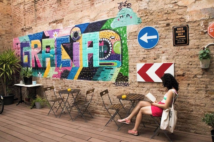 Sant Jordi Hostels Gracia photo 3