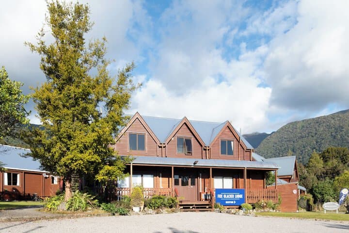 Fox Glacier Lodge photo 3