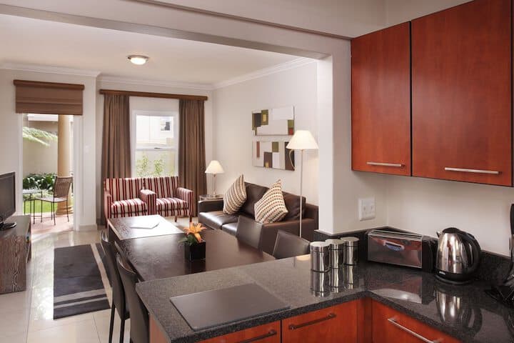 The Capital Villa photo 4