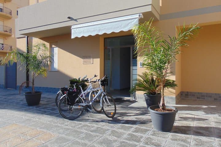 Marsala destination view