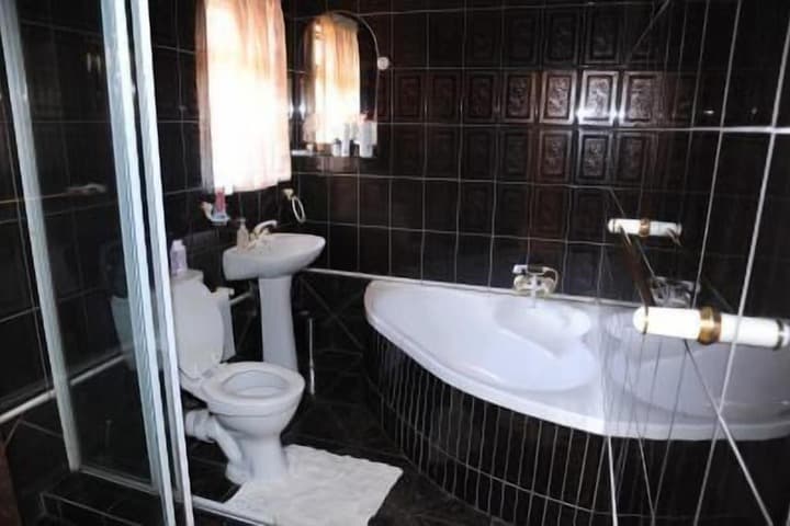d Vine Guest House photo 5