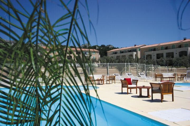 Paradou destination view
