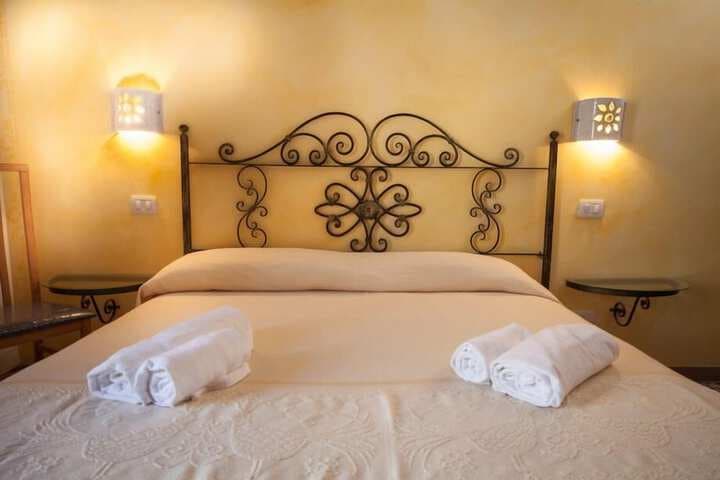 Villanova Monteleone destination view