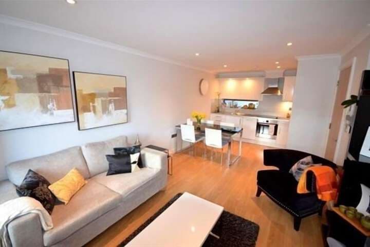 Belvedere Stratford City Edge Apartments photo 4