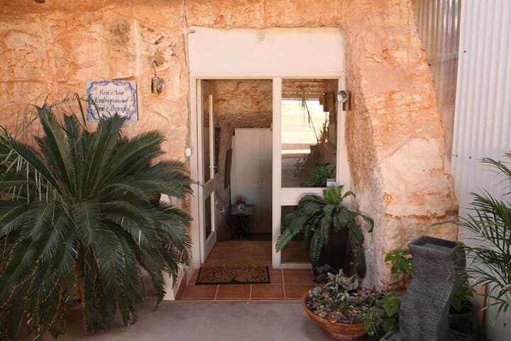 Underground Bed&Breakfast photo 2