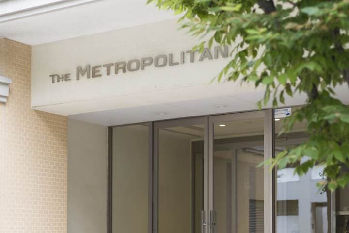 The Metropolitan photo 2