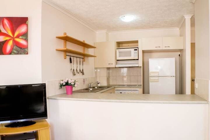 Surfers Riverside Apartments photo 5