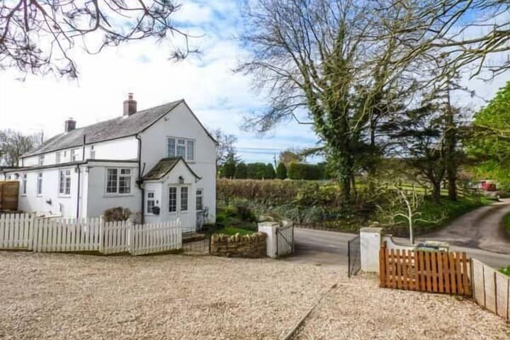 The Old Smithy photo 1
