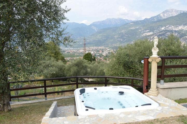 La Villa photo 1