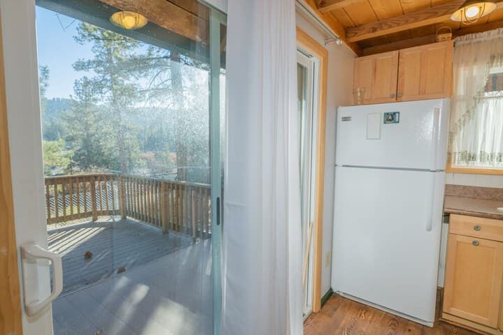 Lucky Bear Lodge photo 2