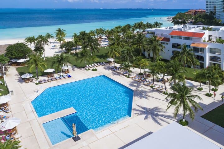 Beachscape Kin ha Villas & Suites photo 1