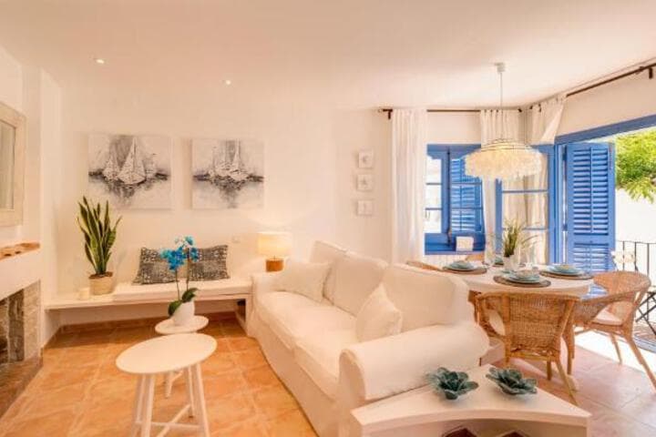 Blue Home photo 2