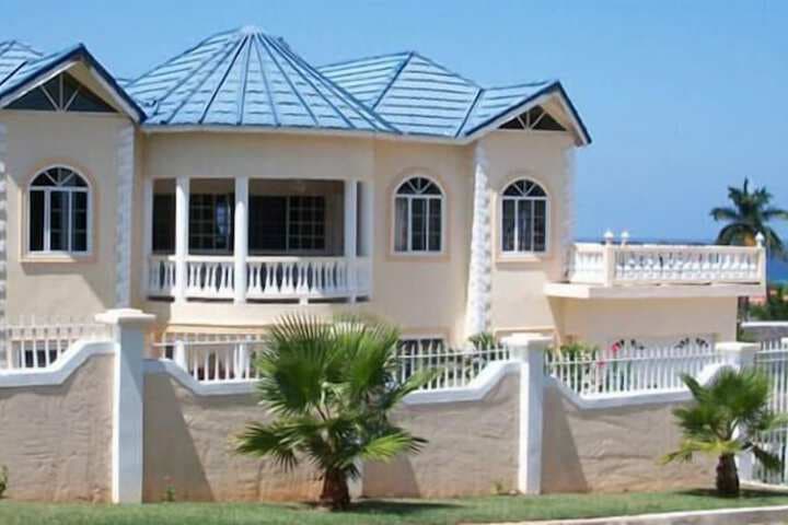 Celebrity Villa Jamaica photo 2