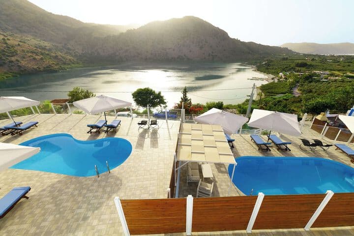 Lake View Suites photo 1