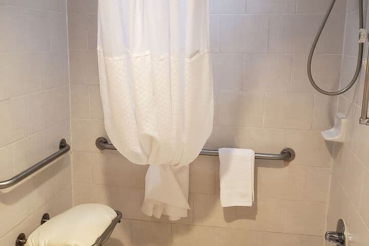 Affordable Suites of America Detroit Warren photo 5