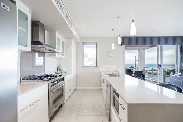 Spinnakers by Rockingham Apartments photo 3