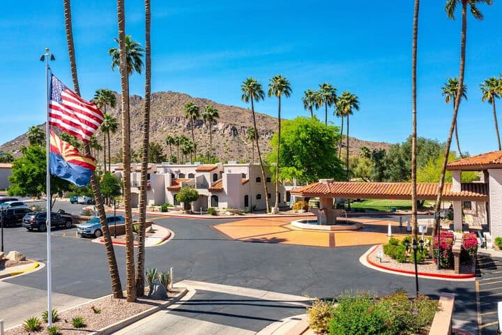 Scottsdale Camelback Resort photo 4