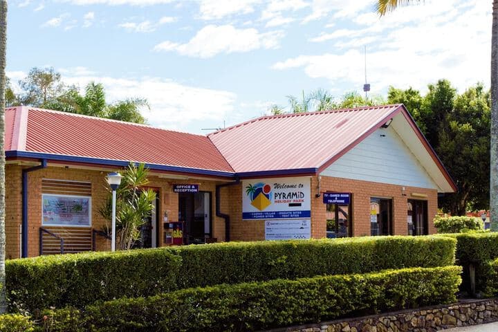 Pyramid Holiday Park photo 2