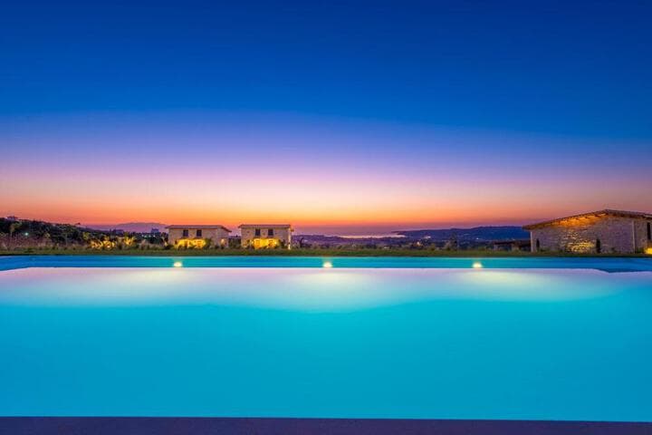 Mint Retreat Suites photo 1