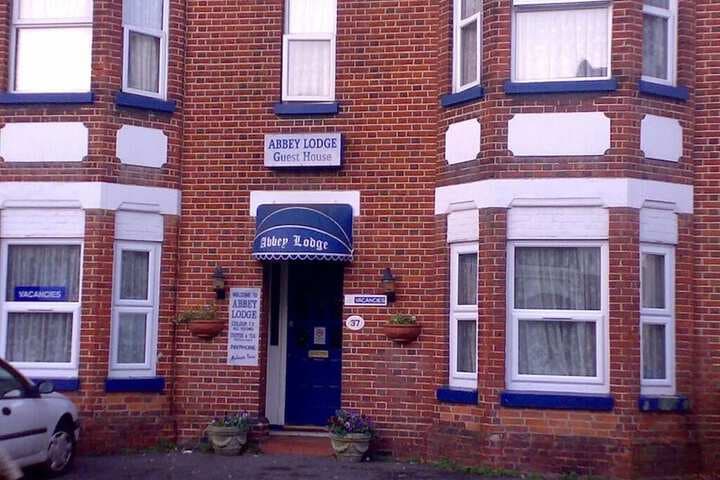 Abbey Lodge photo 2