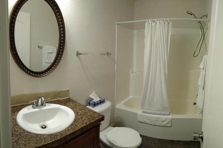 Campbells Accommodations photo 4