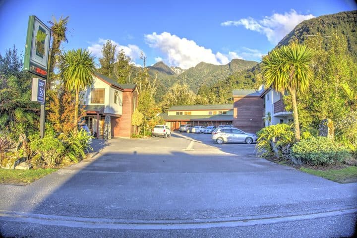 Punga Grove photo 4